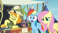 Rainbow Dash's mouth hangs open S4E22