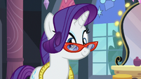 Rarity happy to see her friends S8E4