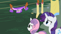 Sweetie Belle and Rarity seeing the sweater shrink S2E5