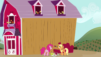 Applejack barn 2 S2E18