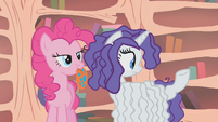 Pinkie Pie and Rarity S01E09