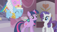 Rainbow Dash cuddles a Parasprite S01E10