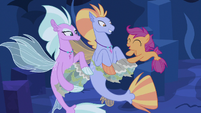 Scootaloo drums with the seaponies S8E6