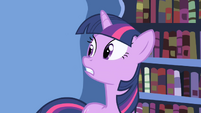 Twilight realizes who Mare in the Moon is S1E01