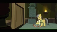 Daring Do brushing arrows off pith helmet S2E16