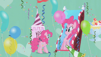 Pinkie in front of fun house mirror S1E03