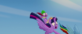 Rainbow drags Twilight back to the ground MLPTM