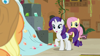 Rarity asking "plum or boysenberry?" S7E2