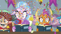 Students blasted in the face with confetti S8E1