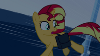 Sunset Shimmer looking behind EG