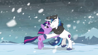 Twily and Shining Armor, sibling hugs.