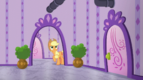 Applejack follows the pipes into another room S6E10