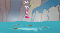 Pinkie Pie's balloons pop S4E09