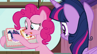 Pinkie smears Twilight's face off the cake S9E16