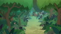 Ponies and students run through the woods S8E9