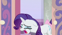 Rarity bawling over her lost magic S8E25