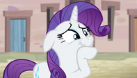 Rarity hides her disgust S5E1