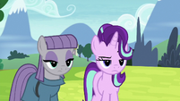 Starlight and Maud skeptical of Pinkie S7E4