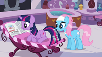 Twilight getting her hair crimped S02E23