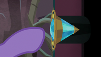 Twilight reaches for Key of Unfettered Entrance S8E25