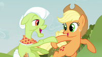 Applejack and Granny Smith do-si-do S3E8