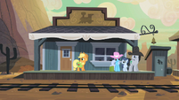 Applejack at the Dodge Junction train station S2E14