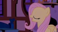 Fluttershy sings her lullaby S1E17