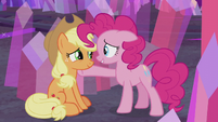 Pinkie Pie consoling Applejack S5E20