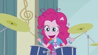 Pinkie Pie out of breath EG2.jpg (45 КБ)