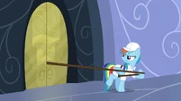 Rainbow tries to pull the leash away S5E5