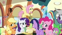 Twilight's friends looking nervous S9E26