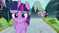 Twilight and Spike racing to Canterlot S9E1