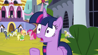 Twilight hears an off-screen whisper S9E4