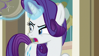 Rarity "with these Manehattanites" S8E4