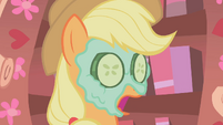 Cucumbers on Applejack's eyes.