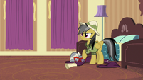 Daring Do hears a knock at the door S6E13