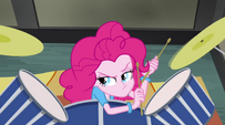 Not sure that line even deserved a "ba-dum-tss", Pinkie.