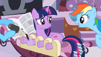 Twilight getting a hooficure S2E23