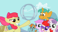 Apple Bloom performs a trick with the hoop S2E06