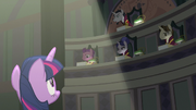 Chancellor Neighsay addressing Twilight Sparkle S8E1