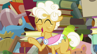 Goldie Delicious laughing heartily S7E13