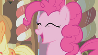 Pinkie Pie reassures the Cakes S1E04