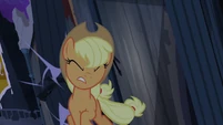 Applejack hitting some pillars.