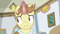 Destitute Pony looking nervous S8E16