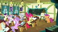 Schoolhouse foals applauding for Scootaloo S7E7