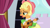 Apple Chord "a distraction's a distraction" S9E4