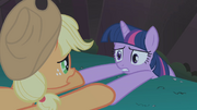 Applejack tells Twilight to trust her S1E2
