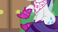 Close-up on Rarity's new boots S8E17