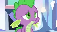 Spike looks at the ponies expectantly S6E16