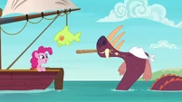 The bunyip has party fun with Pinkie Pie S6E22